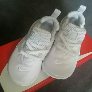 Nike Little Presto 9c white- Brand new!